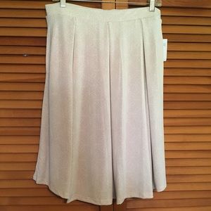 Large LuLaRoe Madison Skirt with pockets